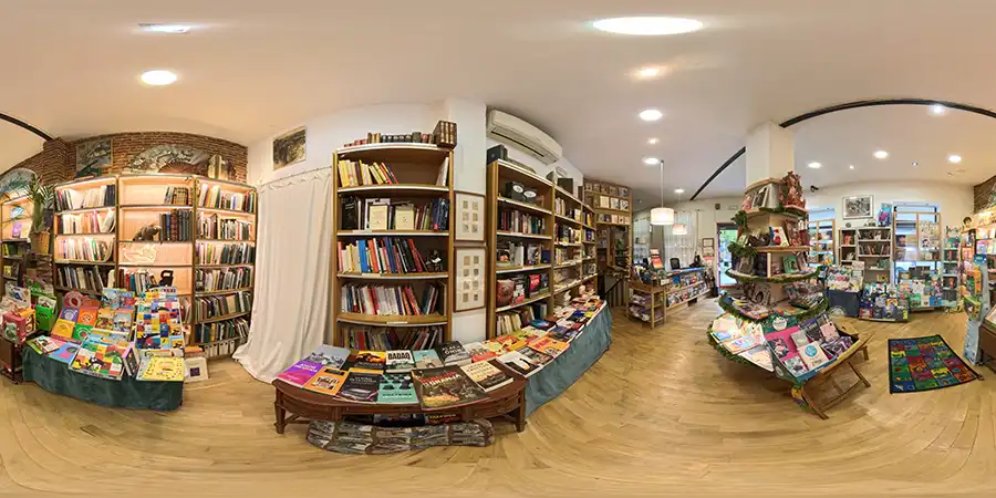 foto-libreria-casa-del-cetrero-libros